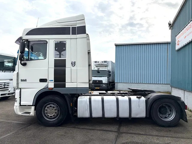 DAF XF 105.460 ATE SPACECAB (EURO 5 / ZF16 MANUAL GEARBOX / 995+500 LITER DIESELTANK / FRIDGE UNDER BED / ETC.) - Vetopöytäauto: kuva DAF XF 105.460 ATE SPACECAB (EURO 5 / ZF16 MANUAL GEARBOX / 995+500 LITER DIESELTANK / FRIDGE UNDER BED / ETC.) - Vetopöytäauto DAF XF 105.460 ATE SPACECAB (EURO 5 / ZF16 MANUAL GEARBOX / 995+500 LITER DIESELTANK / FRIDGE UNDER BED / ETC.) - Vetopöytäauto: kuva DAF XF 105.460 ATE SPACECAB (EURO 5 / ZF16 MANUAL GEARBOX / 995+500 LITER DIESELTANK / FRIDGE UNDER BED / ETC.) - Vetopöytäauto