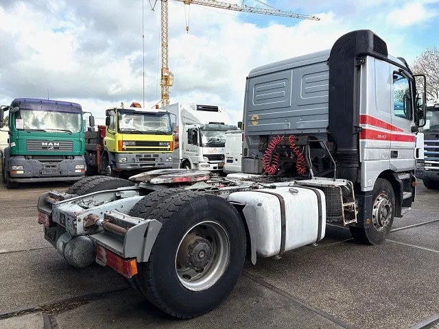 Mercedes-Benz Actros 1843 LS SLEEPERCAB (MP1) (ZF16 MANUAL GEARBOX / REDUCTION AXLES / AIRCONDITIONING / ETC.) - Vetopöytäauto: kuva Mercedes-Benz Actros 1843 LS SLEEPERCAB (MP1) (ZF16 MANUAL GEARBOX / REDUCTION AXLES / AIRCONDITIONING / ETC.) - Vetopöytäauto Mercedes-Benz Actros 1843 LS SLEEPERCAB (MP1) (ZF16 MANUAL GEARBOX / REDUCTION AXLES / AIRCONDITIONING / ETC.) - Vetopöytäauto: kuva Mercedes-Benz Actros 1843 LS SLEEPERCAB (MP1) (ZF16 MANUAL GEARBOX / REDUCTION AXLES / AIRCONDITIONING / ETC.) - Vetopöytäauto