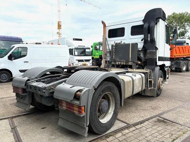 Mercedes-Benz Actros 1848 LS (MP1) 4x2 TRACTOR (EPS WITH CLUTCH / RUDUCTION AXLE / HYDRAULIC KIT / AIRCONDITIONING / ETC) - Vetopöytäauto: kuva Mercedes-Benz Actros 1848 LS (MP1) 4x2 TRACTOR (EPS WITH CLUTCH / RUDUCTION AXLE / HYDRAULIC KIT / AIRCONDITIONING / ETC) - Vetopöytäauto Mercedes-Benz Actros 1848 LS (MP1) 4x2 TRACTOR (EPS WITH CLUTCH / RUDUCTION AXLE / HYDRAULIC KIT / AIRCONDITIONING / ETC) - Vetopöytäauto: kuva Mercedes-Benz Actros 1848 LS (MP1) 4x2 TRACTOR (EPS WITH CLUTCH / RUDUCTION AXLE / HYDRAULIC KIT / AIRCONDITIONING / ETC) - Vetopöytäauto