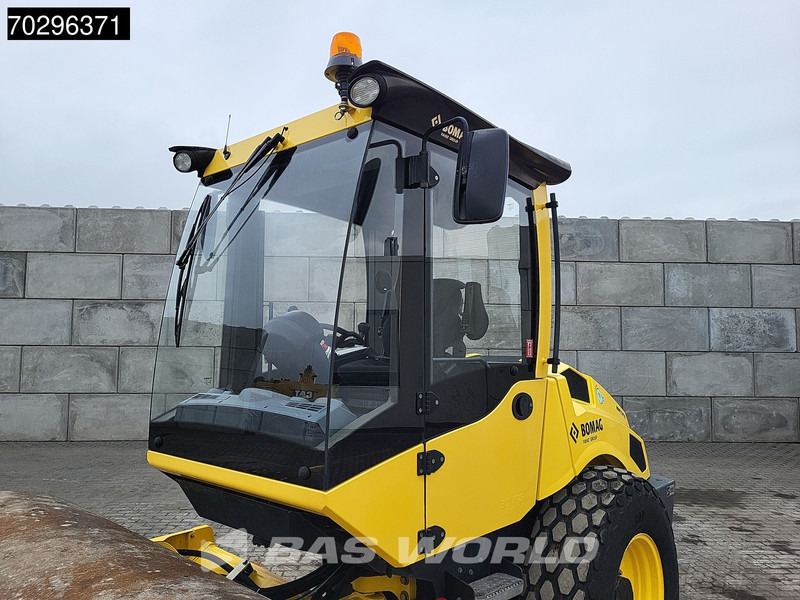Bomag BW177 D-5 A/C - Jyrä: kuva Bomag BW177 D-5 A/C - Jyrä Bomag BW177 D-5 A/C - Jyrä: kuva Bomag BW177 D-5 A/C - Jyrä