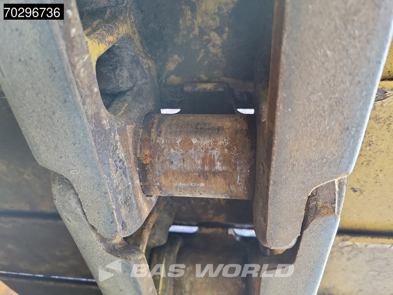 Puskutraktori Caterpillar D6 N LGP Foldable Blade: kuva Puskutraktori Caterpillar D6 N LGP Foldable Blade