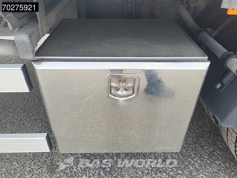 DAF LF 290 4X2 19 Tons Automatic 2t Tailgate Euro 6 ACC - Umpikori kuorma-auto: kuva DAF LF 290 4X2 19 Tons Automatic 2t Tailgate Euro 6 ACC - Umpikori kuorma-auto DAF LF 290 4X2 19 Tons Automatic 2t Tailgate Euro 6 ACC - Umpikori kuorma-auto: kuva DAF LF 290 4X2 19 Tons Automatic 2t Tailgate Euro 6 ACC - Umpikori kuorma-auto