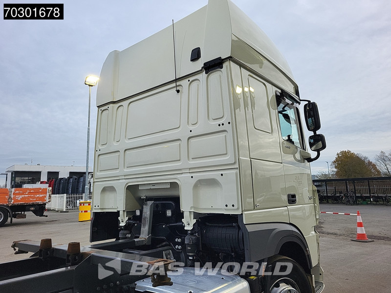 DAF XF 480 6X2 FAN Retarder Lift+Steering Axle Full Air Euro 6 - Konttialus/ Vaihtokuormatilat kuorma-auto: kuva DAF XF 480 6X2 FAN Retarder Lift+Steering Axle Full Air Euro 6 - Konttialus/ Vaihtokuormatilat kuorma-auto DAF XF 480 6X2 FAN Retarder Lift+Steering Axle Full Air Euro 6 - Konttialus/ Vaihtokuormatilat kuorma-auto: kuva DAF XF 480 6X2 FAN Retarder Lift+Steering Axle Full Air Euro 6 - Konttialus/ Vaihtokuormatilat kuorma-auto