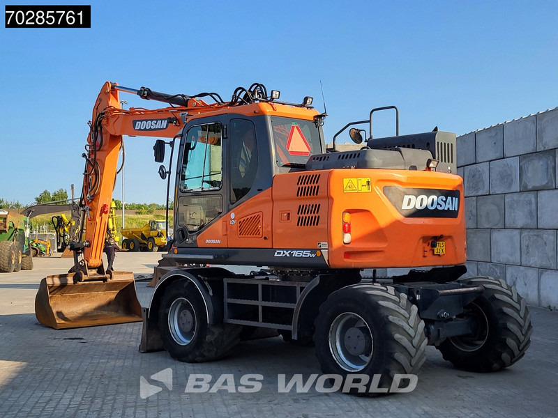 Doosan DX165W-5 DUTCH MACHINE - Pyöräalustainen kaivinkone: kuva Doosan DX165W-5 DUTCH MACHINE - Pyöräalustainen kaivinkone Doosan DX165W-5 DUTCH MACHINE - Pyöräalustainen kaivinkone: kuva Doosan DX165W-5 DUTCH MACHINE - Pyöräalustainen kaivinkone