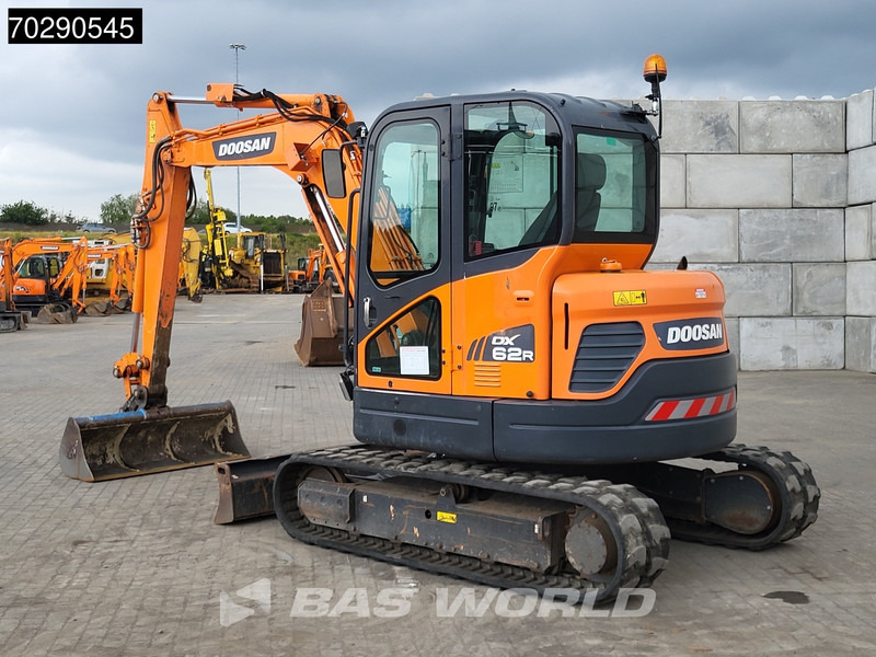 Doosan DX62 R-3 3 BUCKETS - A/C - Minikuormaaja: kuva Doosan DX62 R-3 3 BUCKETS - A/C - Minikuormaaja Doosan DX62 R-3 3 BUCKETS - A/C - Minikuormaaja: kuva Doosan DX62 R-3 3 BUCKETS - A/C - Minikuormaaja