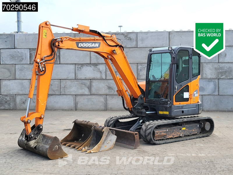 Doosan DX63-3 - Minikuormaaja: kuva Doosan DX63-3 - Minikuormaaja Doosan DX63-3 - Minikuormaaja: kuva Doosan DX63-3 - Minikuormaaja