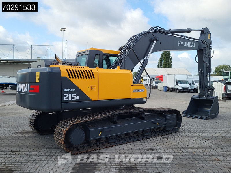 Hyundai R215 L - Telakaivukone: kuva Hyundai R215 L - Telakaivukone Hyundai R215 L - Telakaivukone: kuva Hyundai R215 L - Telakaivukone