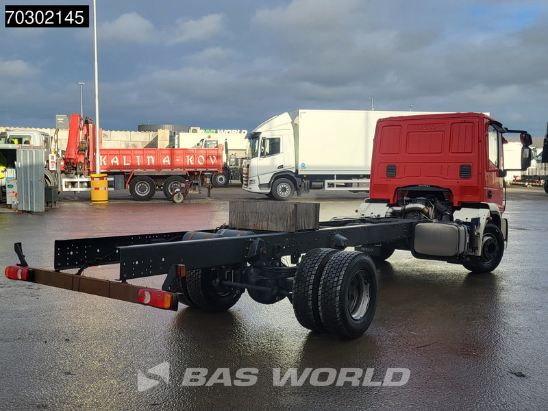 Iveco Eurocargo 160E320 4X2 NEW! 16T chassis 2016 production Euro 6 - Kuorma-auto alusta: kuva Iveco Eurocargo 160E320 4X2 NEW! 16T chassis 2016 production Euro 6 - Kuorma-auto alusta Iveco Eurocargo 160E320 4X2 NEW! 16T chassis 2016 production Euro 6 - Kuorma-auto alusta: kuva Iveco Eurocargo 160E320 4X2 NEW! 16T chassis 2016 production Euro 6 - Kuorma-auto alusta