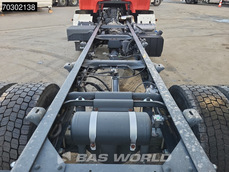 Uusi Kuorma-auto alusta Iveco Eurocargo 180E280 4X2 NEW! 18T chassis 2018 production Euro 6: kuva Uusi Kuorma-auto alusta Iveco Eurocargo 180E280 4X2 NEW! 18T chassis 2018 production Euro 6