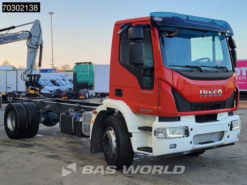 Iveco Eurocargo 180E280 4X2 NEW! 18T chassis 2018 production Euro 6 - Kuorma-auto alusta: kuva Iveco Eurocargo 180E280 4X2 NEW! 18T chassis 2018 production Euro 6 - Kuorma-auto alusta Iveco Eurocargo 180E280 4X2 NEW! 18T chassis 2018 production Euro 6 - Kuorma-auto alusta: kuva Iveco Eurocargo 180E280 4X2 NEW! 18T chassis 2018 production Euro 6 - Kuorma-auto alusta
