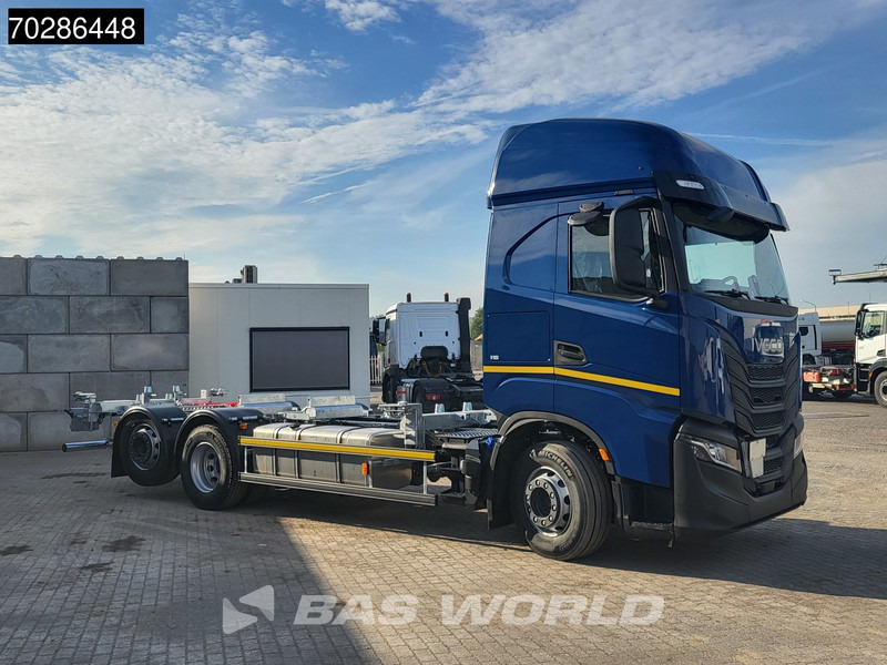 Iveco S-Way 500 6X2 NEW! BDF Lift+steering Axle Automatic Standklima Navi ACC Euro 6 - Konttialus/ Vaihtokuormatilat kuorma-auto: kuva Iveco S-Way 500 6X2 NEW! BDF Lift+steering Axle Automatic Standklima Navi ACC Euro 6 - Konttialus/ Vaihtokuormatilat kuorma-auto Iveco S-Way 500 6X2 NEW! BDF Lift+steering Axle Automatic Standklima Navi ACC Euro 6 - Konttialus/ Vaihtokuormatilat kuorma-auto: kuva Iveco S-Way 500 6X2 NEW! BDF Lift+steering Axle Automatic Standklima Navi ACC Euro 6 - Konttialus/ Vaihtokuormatilat kuorma-auto