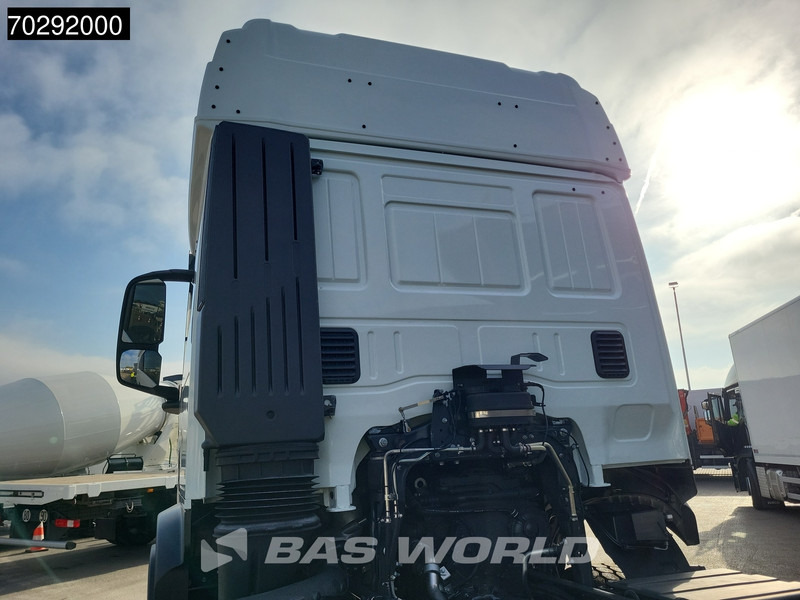 Iveco T-Way 510 8X4 New! Retarder Big-Axle Steelsuspension Automatic LED Euro 6 - Kuorma-auto alusta: kuva Iveco T-Way 510 8X4 New! Retarder Big-Axle Steelsuspension Automatic LED Euro 6 - Kuorma-auto alusta Iveco T-Way 510 8X4 New! Retarder Big-Axle Steelsuspension Automatic LED Euro 6 - Kuorma-auto alusta: kuva Iveco T-Way 510 8X4 New! Retarder Big-Axle Steelsuspension Automatic LED Euro 6 - Kuorma-auto alusta