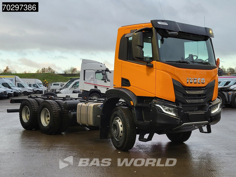 Iveco X-Way 420 6X4 NEW! OFF Chassis steelsuspension Automatic Euro 6 - Kuorma-auto alusta: kuva Iveco X-Way 420 6X4 NEW! OFF Chassis steelsuspension Automatic Euro 6 - Kuorma-auto alusta Iveco X-Way 420 6X4 NEW! OFF Chassis steelsuspension Automatic Euro 6 - Kuorma-auto alusta: kuva Iveco X-Way 420 6X4 NEW! OFF Chassis steelsuspension Automatic Euro 6 - Kuorma-auto alusta