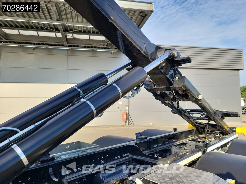 Iveco X-Way 580 6X2 NEW Palfinger PHT20SLD5 Hooklift Lift+steering Axle Automatic Navi ACC LED - Koukkulava kuorma-auto: kuva Iveco X-Way 580 6X2 NEW Palfinger PHT20SLD5 Hooklift Lift+steering Axle Automatic Navi ACC LED - Koukkulava kuorma-auto Iveco X-Way 580 6X2 NEW Palfinger PHT20SLD5 Hooklift Lift+steering Axle Automatic Navi ACC LED - Koukkulava kuorma-auto: kuva Iveco X-Way 580 6X2 NEW Palfinger PHT20SLD5 Hooklift Lift+steering Axle Automatic Navi ACC LED - Koukkulava kuorma-auto