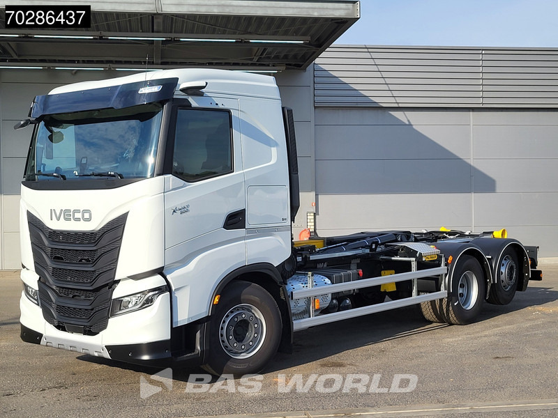 Iveco X-Way 580 6X2 Palfinger PHT20SLD5 Hooklift Lift+steering Axle Automatic Navi ACC LED Euro 6 - Koukkulava kuorma-auto: kuva Iveco X-Way 580 6X2 Palfinger PHT20SLD5 Hooklift Lift+steering Axle Automatic Navi ACC LED Euro 6 - Koukkulava kuorma-auto Iveco X-Way 580 6X2 Palfinger PHT20SLD5 Hooklift Lift+steering Axle Automatic Navi ACC LED Euro 6 - Koukkulava kuorma-auto: kuva Iveco X-Way 580 6X2 Palfinger PHT20SLD5 Hooklift Lift+steering Axle Automatic Navi ACC LED Euro 6 - Koukkulava kuorma-auto