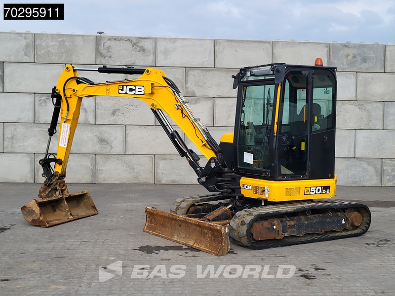 JCB 50Z-2 3 BUCKETS - Minikuormaaja: kuva JCB 50Z-2 3 BUCKETS - Minikuormaaja JCB 50Z-2 3 BUCKETS - Minikuormaaja: kuva JCB 50Z-2 3 BUCKETS - Minikuormaaja