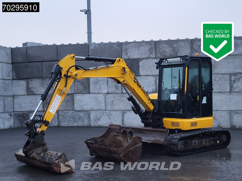 JCB 50Z-2 3 BUCKETS - Minikuormaaja: kuva JCB 50Z-2 3 BUCKETS - Minikuormaaja JCB 50Z-2 3 BUCKETS - Minikuormaaja: kuva JCB 50Z-2 3 BUCKETS - Minikuormaaja