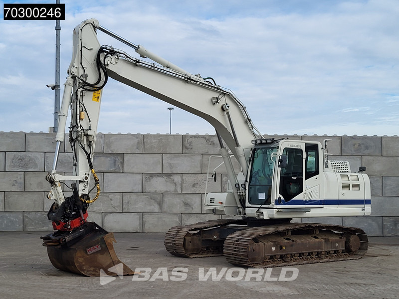 Komatsu PC210 LC-10 - Telakaivukone: kuva Komatsu PC210 LC-10 - Telakaivukone Komatsu PC210 LC-10 - Telakaivukone: kuva Komatsu PC210 LC-10 - Telakaivukone