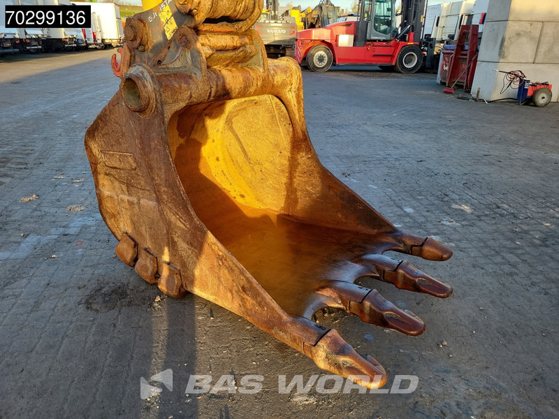 Telakaivukone Komatsu PC240 LC-10: kuva Telakaivukone Komatsu PC240 LC-10 Telakaivukone Komatsu PC240 LC-10: kuva Telakaivukone Komatsu PC240 LC-10