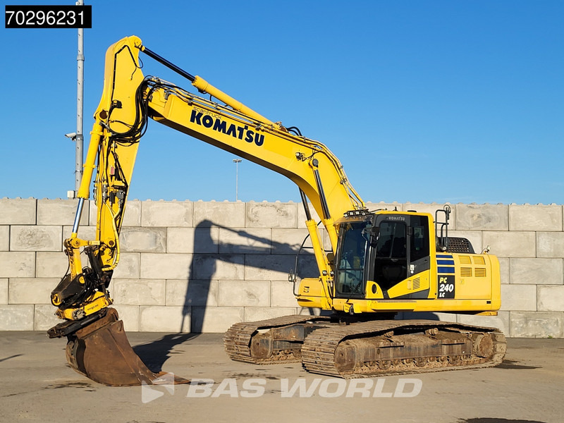 Komatsu PC240 LC-10 - Telakaivukone: kuva Komatsu PC240 LC-10 - Telakaivukone Komatsu PC240 LC-10 - Telakaivukone: kuva Komatsu PC240 LC-10 - Telakaivukone
