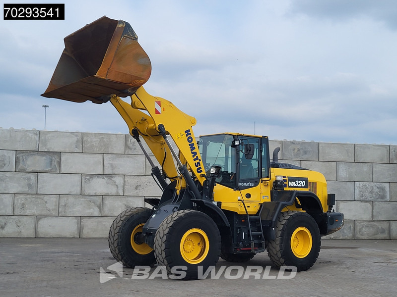 Komatsu WA320-8E0 WB 320-8E0 - Pyöräkuormaaja: kuva Komatsu WA320-8E0 WB 320-8E0 - Pyöräkuormaaja Komatsu WA320-8E0 WB 320-8E0 - Pyöräkuormaaja: kuva Komatsu WA320-8E0 WB 320-8E0 - Pyöräkuormaaja