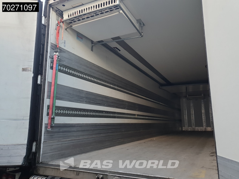 Krone Blueeze 3 axles Tailgate Liftachse Ladebordwand - Refrigeraattori puoliperävaunu: kuva Krone Blueeze 3 axles Tailgate Liftachse Ladebordwand - Refrigeraattori puoliperävaunu Krone Blueeze 3 axles Tailgate Liftachse Ladebordwand - Refrigeraattori puoliperävaunu: kuva Krone Blueeze 3 axles Tailgate Liftachse Ladebordwand - Refrigeraattori puoliperävaunu