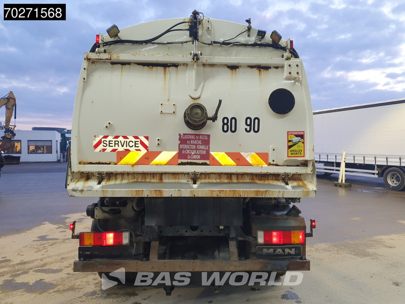MAN LE 15.250 4X2 Eurovoirie Sweeper Manual Steelsuspension Euro 3 - Lakaisuauto: kuva MAN LE 15.250 4X2 Eurovoirie Sweeper Manual Steelsuspension Euro 3 - Lakaisuauto MAN LE 15.250 4X2 Eurovoirie Sweeper Manual Steelsuspension Euro 3 - Lakaisuauto: kuva MAN LE 15.250 4X2 Eurovoirie Sweeper Manual Steelsuspension Euro 3 - Lakaisuauto