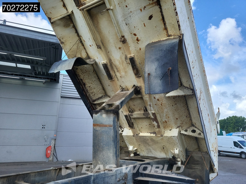 MAN TGA 41.430 8X6 23m3 Manual Big-Axle Steel suspension Euro 3 - Kippiauto kuorma-auto: kuva MAN TGA 41.430 8X6 23m3 Manual Big-Axle Steel suspension Euro 3 - Kippiauto kuorma-auto MAN TGA 41.430 8X6 23m3 Manual Big-Axle Steel suspension Euro 3 - Kippiauto kuorma-auto: kuva MAN TGA 41.430 8X6 23m3 Manual Big-Axle Steel suspension Euro 3 - Kippiauto kuorma-auto