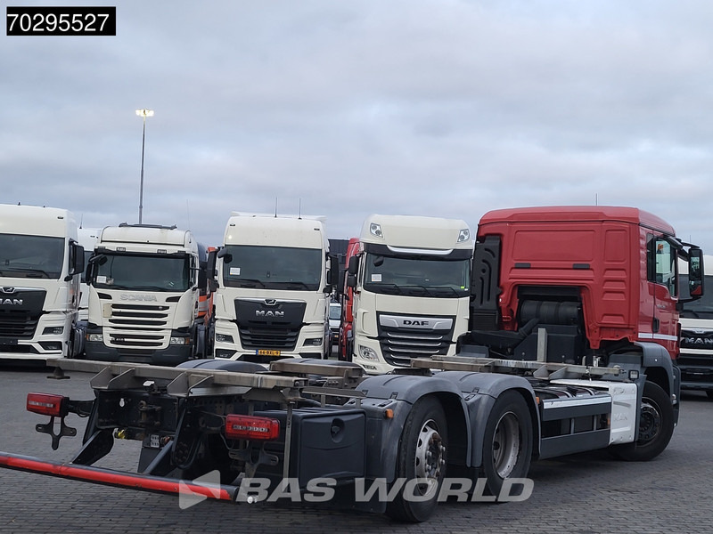 MAN TGS 26.320 TGS 6X2 ADR BDF Lift + Steering Axle Euro 6 - Konttialus/ Vaihtokuormatilat kuorma-auto: kuva MAN TGS 26.320 TGS 6X2 ADR BDF Lift + Steering Axle Euro 6 - Konttialus/ Vaihtokuormatilat kuorma-auto MAN TGS 26.320 TGS 6X2 ADR BDF Lift + Steering Axle Euro 6 - Konttialus/ Vaihtokuormatilat kuorma-auto: kuva MAN TGS 26.320 TGS 6X2 ADR BDF Lift + Steering Axle Euro 6 - Konttialus/ Vaihtokuormatilat kuorma-auto