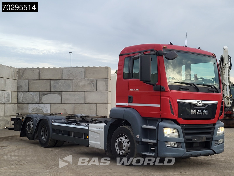 MAN TGS 26.320 TGS 6X2 ADR BDF Lift + Steering Axle Euro 6 - Konttialus/ Vaihtokuormatilat kuorma-auto: kuva MAN TGS 26.320 TGS 6X2 ADR BDF Lift + Steering Axle Euro 6 - Konttialus/ Vaihtokuormatilat kuorma-auto MAN TGS 26.320 TGS 6X2 ADR BDF Lift + Steering Axle Euro 6 - Konttialus/ Vaihtokuormatilat kuorma-auto: kuva MAN TGS 26.320 TGS 6X2 ADR BDF Lift + Steering Axle Euro 6 - Konttialus/ Vaihtokuormatilat kuorma-auto