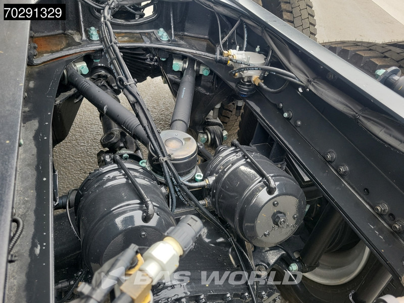 MAN TGS 40.400 6X4 NEW 6x4 chassis PTO Preparation Steelsuspension Big-Axle Automatic Euro 2 - Kuorma-auto alusta: kuva MAN TGS 40.400 6X4 NEW 6x4 chassis PTO Preparation Steelsuspension Big-Axle Automatic Euro 2 - Kuorma-auto alusta MAN TGS 40.400 6X4 NEW 6x4 chassis PTO Preparation Steelsuspension Big-Axle Automatic Euro 2 - Kuorma-auto alusta: kuva MAN TGS 40.400 6X4 NEW 6x4 chassis PTO Preparation Steelsuspension Big-Axle Automatic Euro 2 - Kuorma-auto alusta