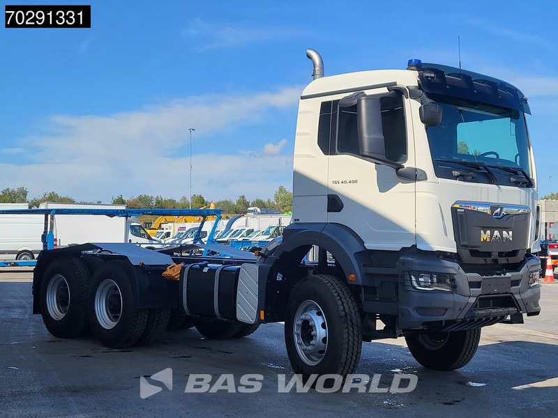 MAN TGS 40.400 6X4 New! Steelsuspension Big-Axle Automatic Euro 2 - Kuorma-auto alusta: kuva MAN TGS 40.400 6X4 New! Steelsuspension Big-Axle Automatic Euro 2 - Kuorma-auto alusta MAN TGS 40.400 6X4 New! Steelsuspension Big-Axle Automatic Euro 2 - Kuorma-auto alusta: kuva MAN TGS 40.400 6X4 New! Steelsuspension Big-Axle Automatic Euro 2 - Kuorma-auto alusta