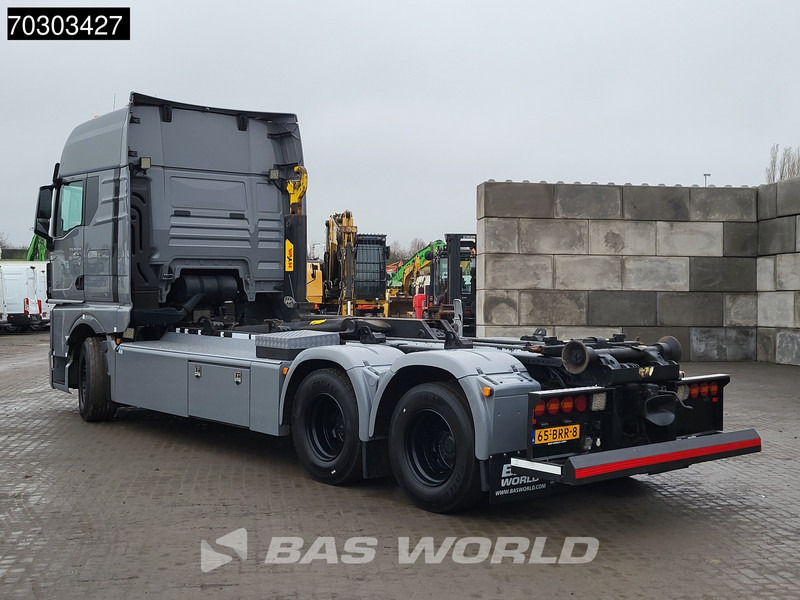 MAN TGX 28.640 TGX 6X2 NL-Truck APK Hyva 26-60-S containersystem Lift-axle Automatic Euro 6 - Koukkulava kuorma-auto: kuva MAN TGX 28.640 TGX 6X2 NL-Truck APK Hyva 26-60-S containersystem Lift-axle Automatic Euro 6 - Koukkulava kuorma-auto MAN TGX 28.640 TGX 6X2 NL-Truck APK Hyva 26-60-S containersystem Lift-axle Automatic Euro 6 - Koukkulava kuorma-auto: kuva MAN TGX 28.640 TGX 6X2 NL-Truck APK Hyva 26-60-S containersystem Lift-axle Automatic Euro 6 - Koukkulava kuorma-auto