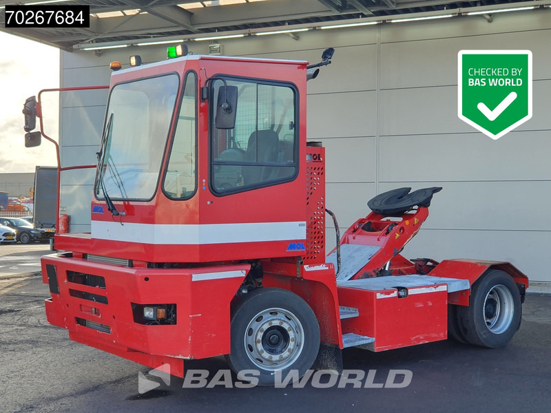 MOL MY225 4X2 - Terminaalitraktori: kuva MOL MY225 4X2 - Terminaalitraktori MOL MY225 4X2 - Terminaalitraktori: kuva MOL MY225 4X2 - Terminaalitraktori