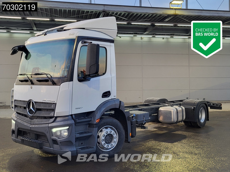 Mercedes-Benz Actros 1827 4X2 - Kuorma-auto alusta: kuva Mercedes-Benz Actros 1827 4X2 - Kuorma-auto alusta Mercedes-Benz Actros 1827 4X2 - Kuorma-auto alusta: kuva Mercedes-Benz Actros 1827 4X2 - Kuorma-auto alusta