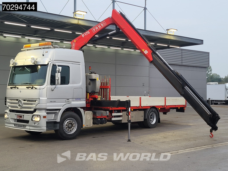 Mercedes-Benz Actros 1836 Actros 4X2 Fassi F175A 26 Crane Kran Remote Automatic Euro 3 - Lava-kuorma-auto, Nosturiauto: kuva Mercedes-Benz Actros 1836 Actros 4X2 Fassi F175A 26 Crane Kran Remote Automatic Euro 3 - Lava-kuorma-auto, Nosturiauto Mercedes-Benz Actros 1836 Actros 4X2 Fassi F175A 26 Crane Kran Remote Automatic Euro 3 - Lava-kuorma-auto, Nosturiauto: kuva Mercedes-Benz Actros 1836 Actros 4X2 Fassi F175A 26 Crane Kran Remote Automatic Euro 3 - Lava-kuorma-auto, Nosturiauto