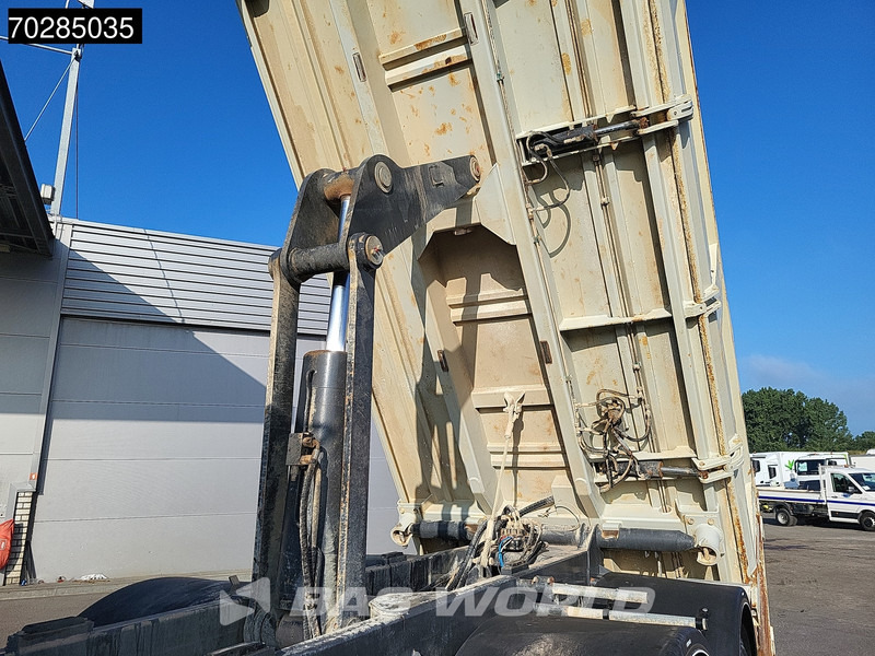 Mercedes-Benz Arocs 3240 8X4 12m3 2-side Tipper Steel Suspension Automatic Big-Axle Euro 6 - Kippiauto kuorma-auto: kuva Mercedes-Benz Arocs 3240 8X4 12m3 2-side Tipper Steel Suspension Automatic Big-Axle Euro 6 - Kippiauto kuorma-auto Mercedes-Benz Arocs 3240 8X4 12m3 2-side Tipper Steel Suspension Automatic Big-Axle Euro 6 - Kippiauto kuorma-auto: kuva Mercedes-Benz Arocs 3240 8X4 12m3 2-side Tipper Steel Suspension Automatic Big-Axle Euro 6 - Kippiauto kuorma-auto