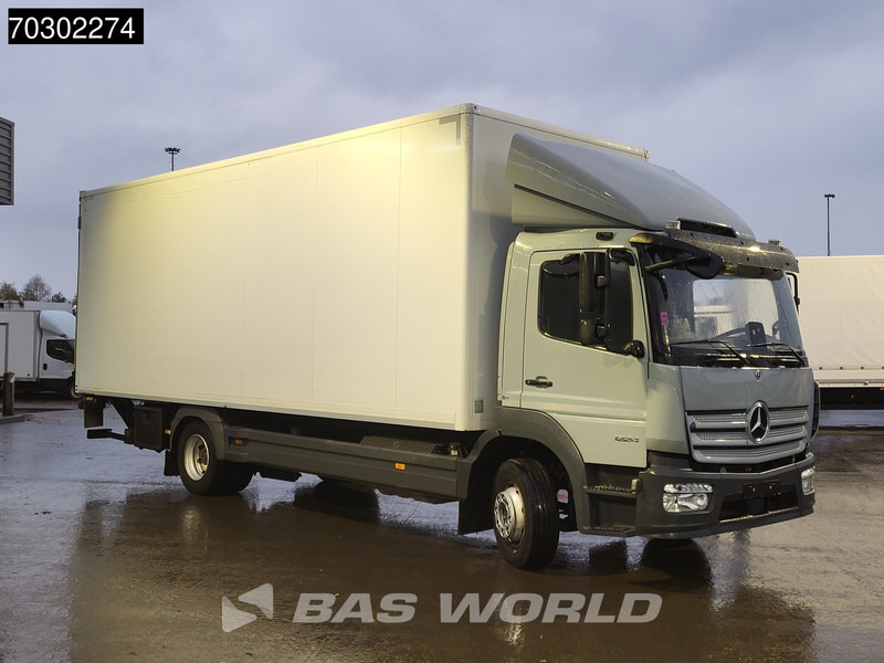 Mercedes-Benz Atego 1224 Atego 4X2 6-Cylinder 12t Automatic Tail Gate Euro 6 - Umpikori kuorma-auto: kuva Mercedes-Benz Atego 1224 Atego 4X2 6-Cylinder 12t Automatic Tail Gate Euro 6 - Umpikori kuorma-auto Mercedes-Benz Atego 1224 Atego 4X2 6-Cylinder 12t Automatic Tail Gate Euro 6 - Umpikori kuorma-auto: kuva Mercedes-Benz Atego 1224 Atego 4X2 6-Cylinder 12t Automatic Tail Gate Euro 6 - Umpikori kuorma-auto