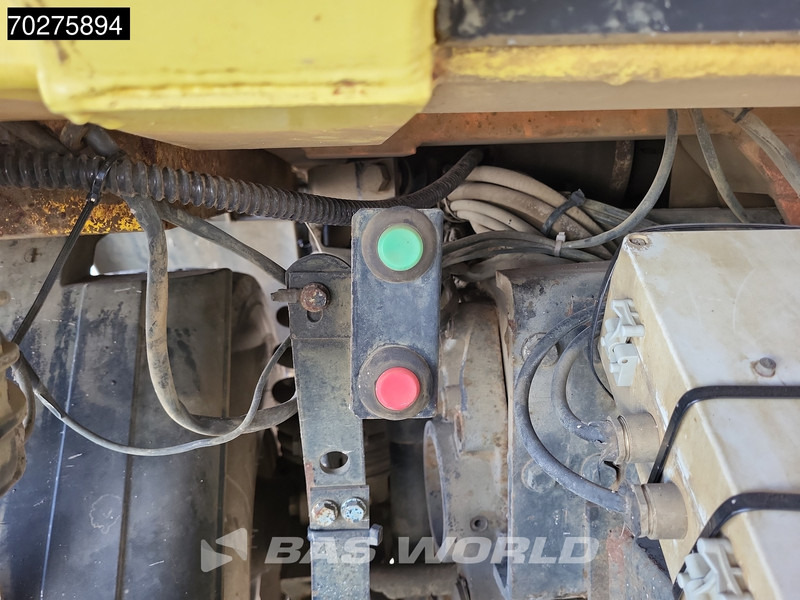 Leasing Mercedes-Benz Unimog 1650 4X4 Assaloni Vaccuum truck 4x4 Railway Manual Euro 2 Mercedes-Benz Unimog 1650 4X4 Assaloni Vaccuum truck 4x4 Railway Manual Euro 2: kuva Leasing Mercedes-Benz Unimog 1650 4X4 Assaloni Vaccuum truck 4x4 Railway Manual Euro 2 Mercedes-Benz Unimog 1650 4X4 Assaloni Vaccuum truck 4x4 Railway Manual Euro 2