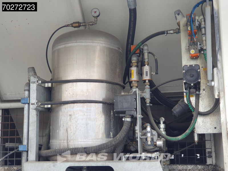Puoliperävaunu Overmat MSA 24.7 TR vloermortel oplegger Deutz 4.247Hr  Zand Cement Overmat 24.7: kuva Puoliperävaunu Overmat MSA 24.7 TR vloermortel oplegger Deutz 4.247Hr  Zand Cement Overmat 24.7