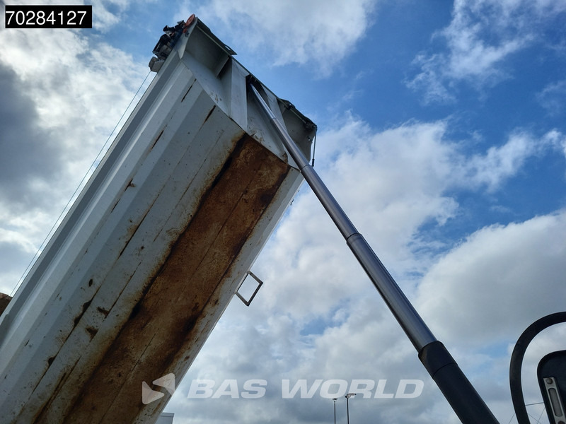 Renault Kerax 480 8X4 15m3 Retarder Big-Axle Steelsuspension Euro 5 - Kippiauto kuorma-auto: kuva Renault Kerax 480 8X4 15m3 Retarder Big-Axle Steelsuspension Euro 5 - Kippiauto kuorma-auto Renault Kerax 480 8X4 15m3 Retarder Big-Axle Steelsuspension Euro 5 - Kippiauto kuorma-auto: kuva Renault Kerax 480 8X4 15m3 Retarder Big-Axle Steelsuspension Euro 5 - Kippiauto kuorma-auto