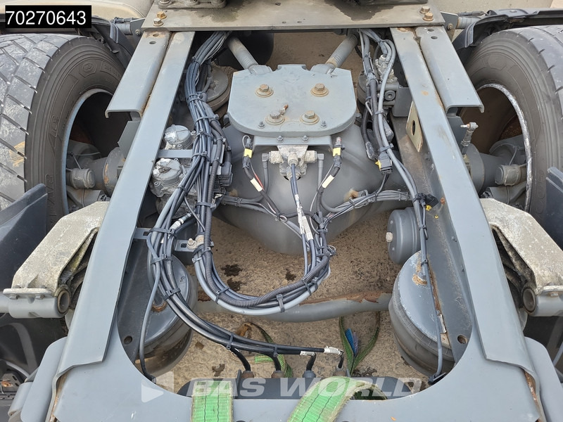 Vetopöytäauto DAF XF 450 4X2 Mega SSC 2x Tanks ACC Euro 6: kuva Vetopöytäauto DAF XF 450 4X2 Mega SSC 2x Tanks ACC Euro 6