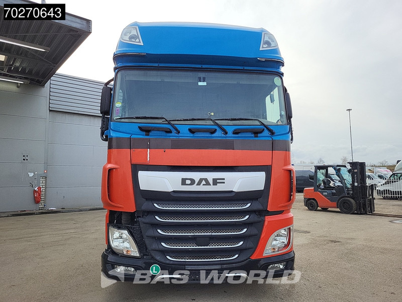 Vetopöytäauto DAF XF 450 4X2 Mega SSC 2x Tanks ACC Euro 6: kuva Vetopöytäauto DAF XF 450 4X2 Mega SSC 2x Tanks ACC Euro 6