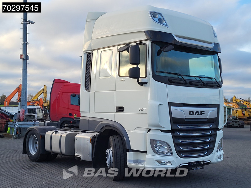 DAF XF 480 4X2 SSC 2xTanks ACC Euro 6 - Vetopöytäauto: kuva DAF XF 480 4X2 SSC 2xTanks ACC Euro 6 - Vetopöytäauto DAF XF 480 4X2 SSC 2xTanks ACC Euro 6 - Vetopöytäauto: kuva DAF XF 480 4X2 SSC 2xTanks ACC Euro 6 - Vetopöytäauto