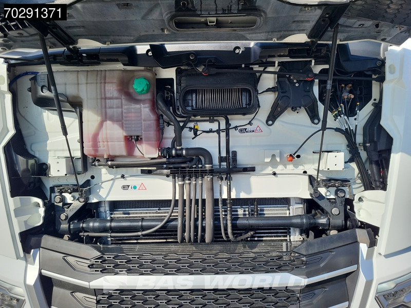 Vetopöytäauto DAF XF 480 NXF 4X2 Retarder ADR Standklima LED ACC Euro 6: kuva Vetopöytäauto DAF XF 480 NXF 4X2 Retarder ADR Standklima LED ACC Euro 6