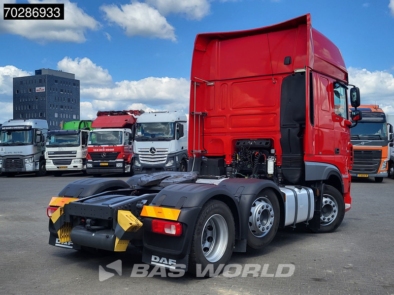 DAF XF 530 6X2 SSC Retarder Standklima Lift-Lenkachse ACC Euro 6 - Vetopöytäauto: kuva DAF XF 530 6X2 SSC Retarder Standklima Lift-Lenkachse ACC Euro 6 - Vetopöytäauto DAF XF 530 6X2 SSC Retarder Standklima Lift-Lenkachse ACC Euro 6 - Vetopöytäauto: kuva DAF XF 530 6X2 SSC Retarder Standklima Lift-Lenkachse ACC Euro 6 - Vetopöytäauto