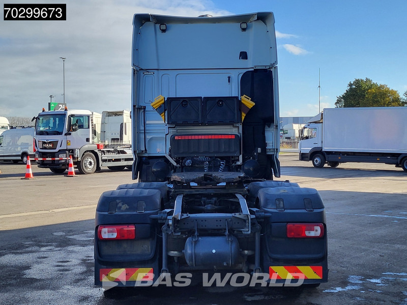 DAF XF 530 6X4 Low Mileage! 120T SSC Retarder 2x Tanks - Vetopöytäauto: kuva DAF XF 530 6X4 Low Mileage! 120T SSC Retarder 2x Tanks - Vetopöytäauto DAF XF 530 6X4 Low Mileage! 120T SSC Retarder 2x Tanks - Vetopöytäauto: kuva DAF XF 530 6X4 Low Mileage! 120T SSC Retarder 2x Tanks - Vetopöytäauto