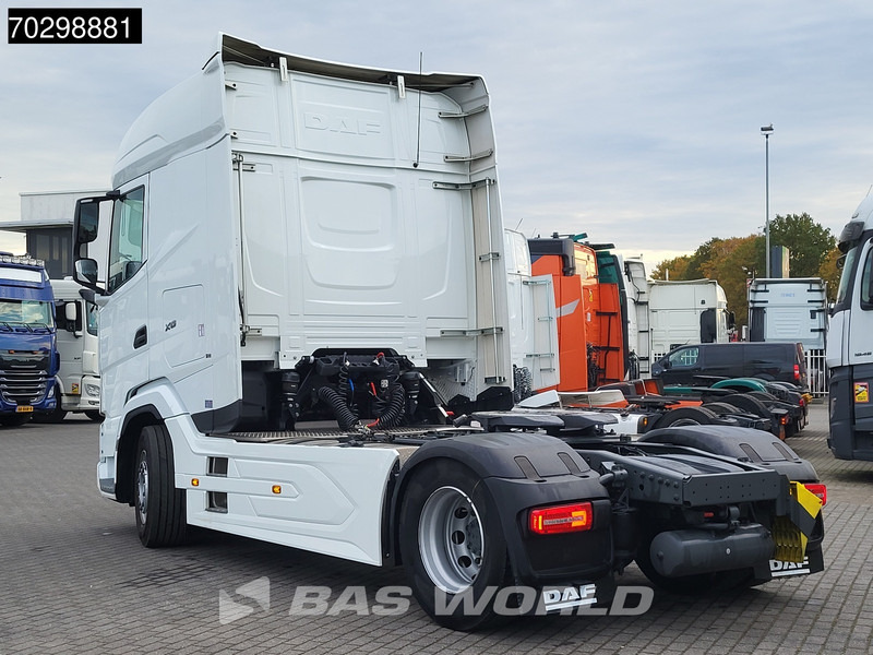 DAF XG 530 4X2 Retarder 2x Tanks - Vetopöytäauto: kuva DAF XG 530 4X2 Retarder 2x Tanks - Vetopöytäauto DAF XG 530 4X2 Retarder 2x Tanks - Vetopöytäauto: kuva DAF XG 530 4X2 Retarder 2x Tanks - Vetopöytäauto