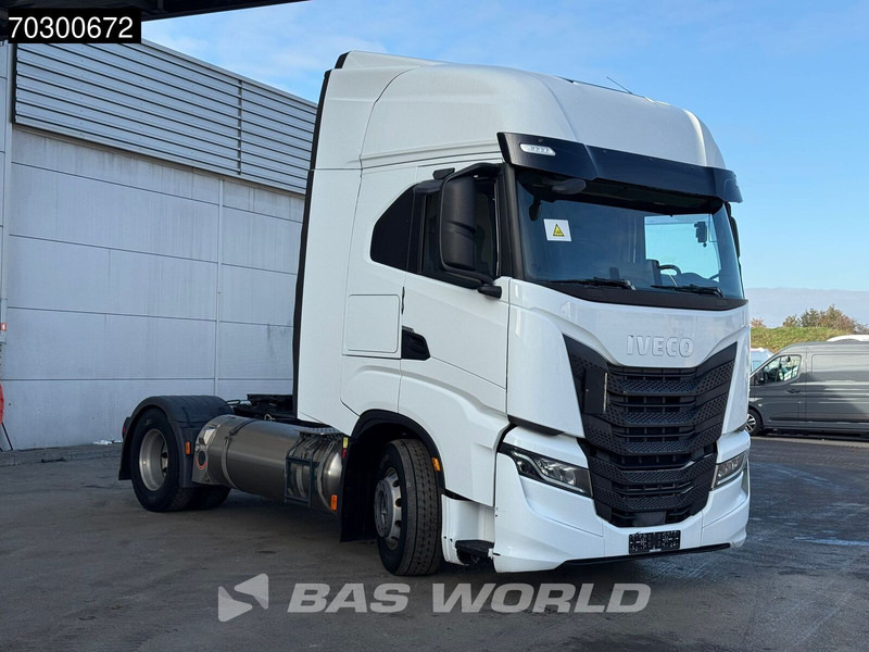 Iveco S-Way 460 4X2 LNG! Retarder 2xTanks ACC LED Euro 6 - Vetopöytäauto: kuva Iveco S-Way 460 4X2 LNG! Retarder 2xTanks ACC LED Euro 6 - Vetopöytäauto Iveco S-Way 460 4X2 LNG! Retarder 2xTanks ACC LED Euro 6 - Vetopöytäauto: kuva Iveco S-Way 460 4X2 LNG! Retarder 2xTanks ACC LED Euro 6 - Vetopöytäauto