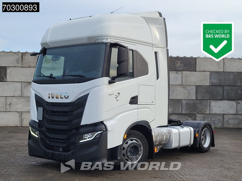 Iveco S-Way 460 S-Way 4X2 Mega Retarder 2xTanks ACC Euro 6 - Vetopöytäauto: kuva Iveco S-Way 460 S-Way 4X2 Mega Retarder 2xTanks ACC Euro 6 - Vetopöytäauto Iveco S-Way 460 S-Way 4X2 Mega Retarder 2xTanks ACC Euro 6 - Vetopöytäauto: kuva Iveco S-Way 460 S-Way 4X2 Mega Retarder 2xTanks ACC Euro 6 - Vetopöytäauto